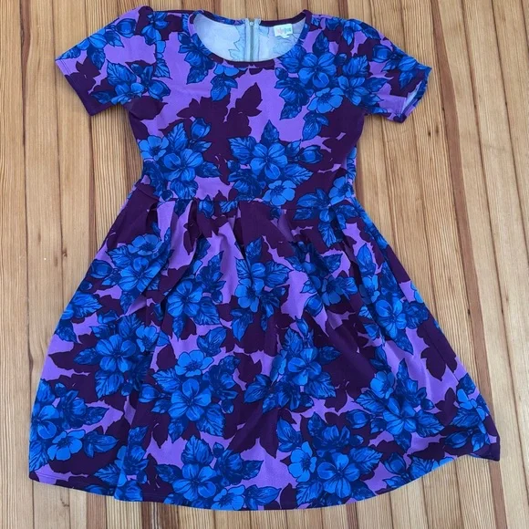 Lularoe Amelia Dress 🤍 - Picture 1 of 2